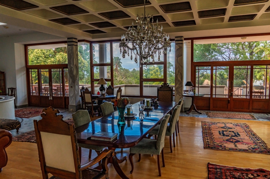 9 Bedroom Property for Sale in Bishopscourt Western Cape